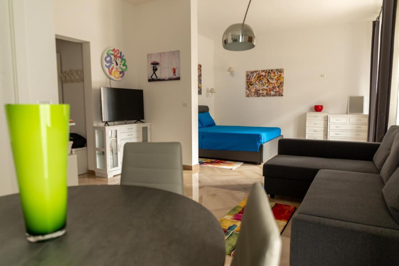 Cozy Loft Putignani Apartment Bari Exterior photo